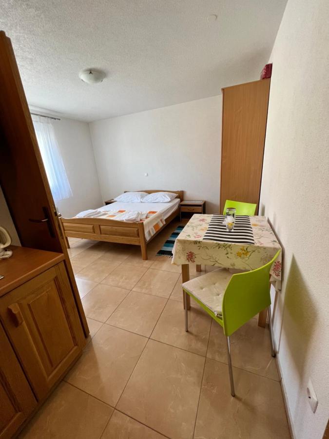 Beslic Apartments Veliko Brdo  Bagian luar foto